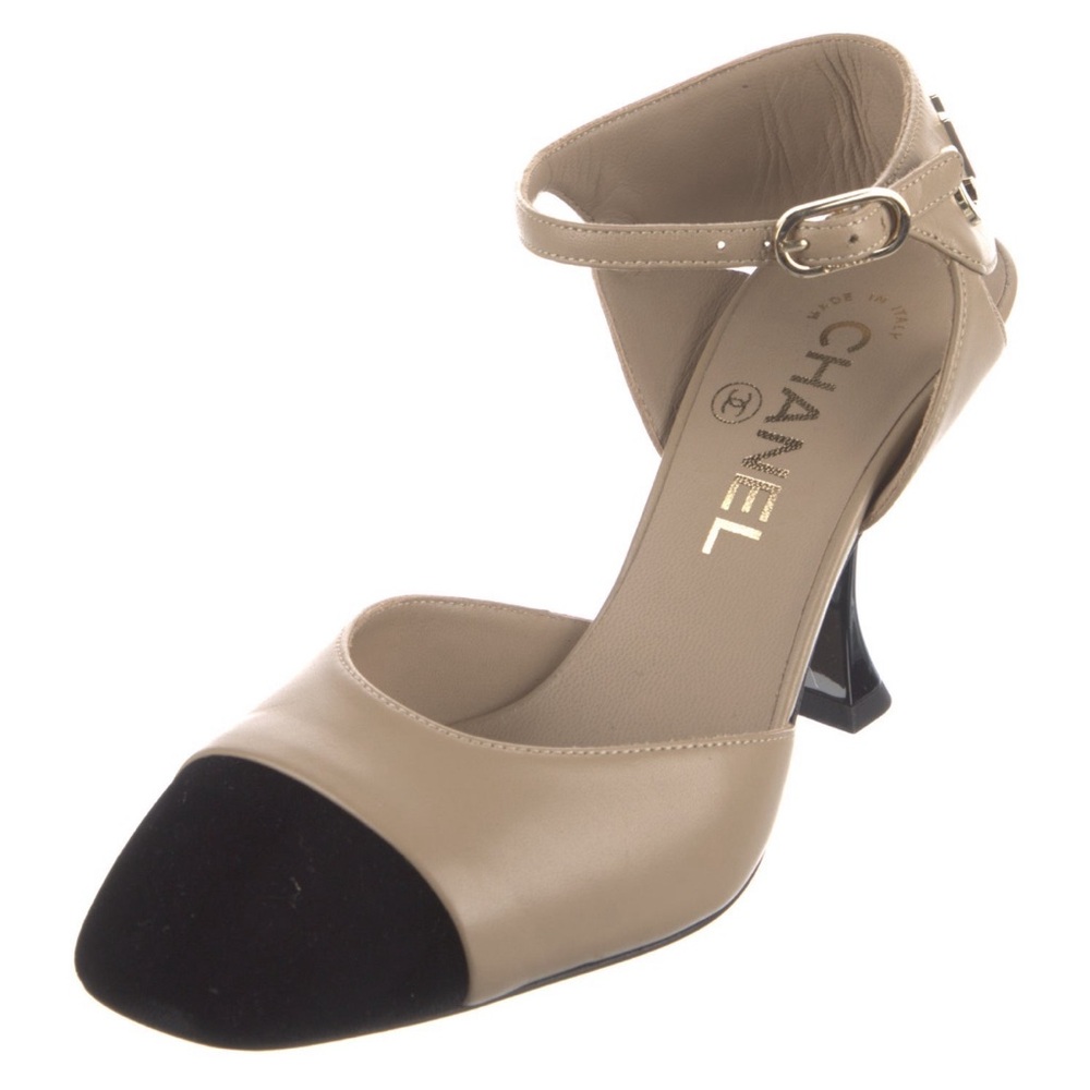 Chanel 2021 Interlocking CC Mary Jane Heels. Very good condition